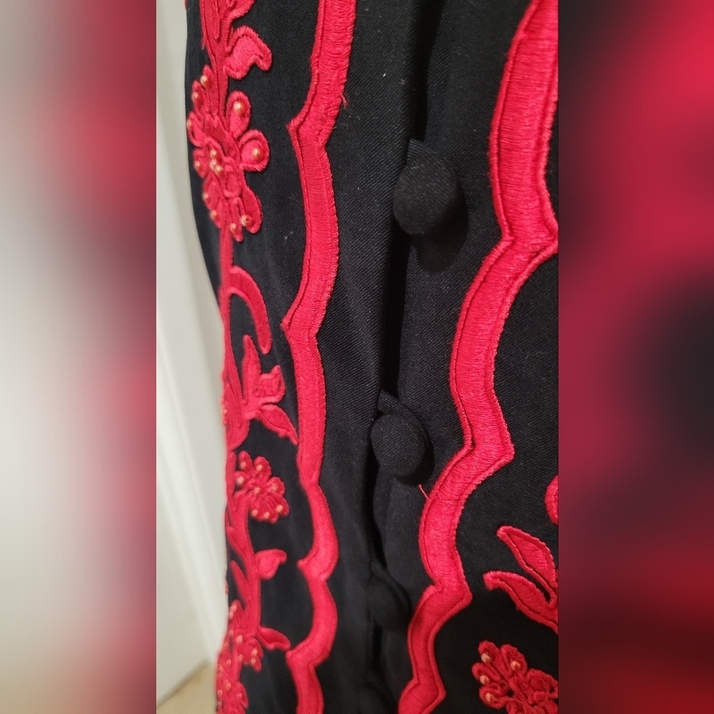 Sarah Elizabeth Fitted Black Jacket with Red Embroidery | Size 14 - Picture 2 of 5
